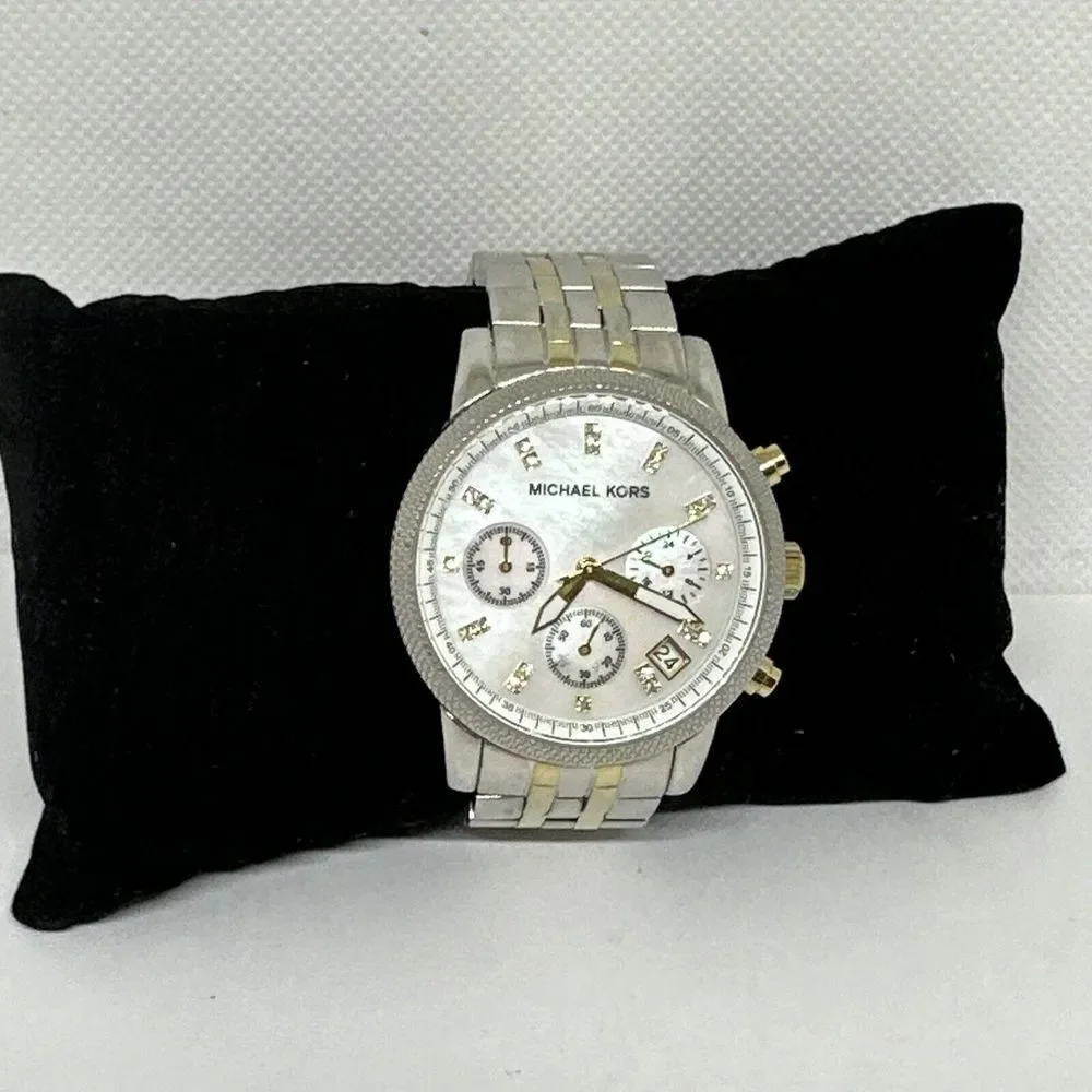 Michael Kors Ritz MK5057 Women's Silver Stainless Steel Analog Dial Watch NUL57